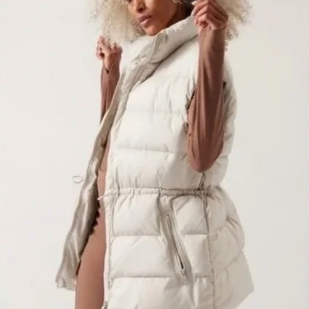 Athleta Cascade Down Vest